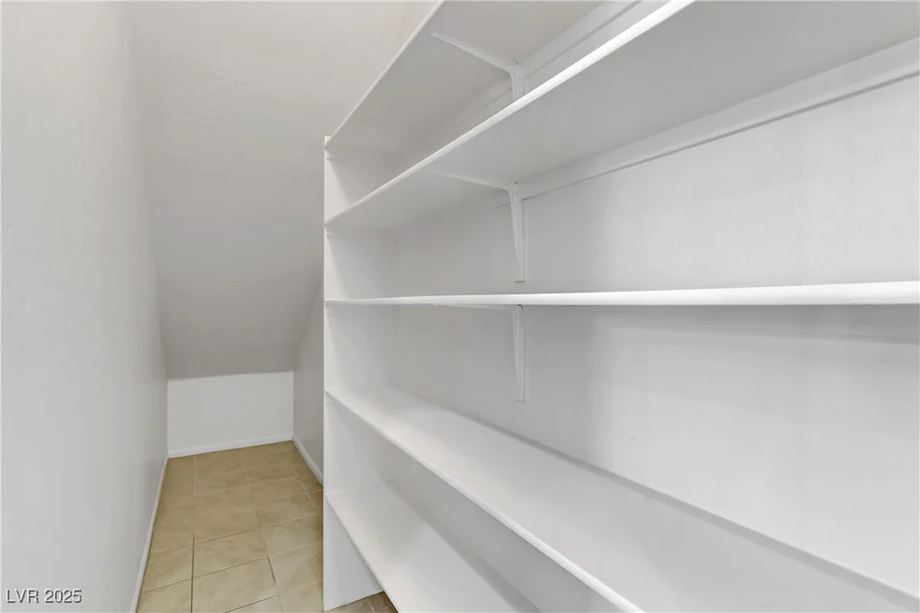 5612 Hill Cliff, North Las Vegas, NV 89031