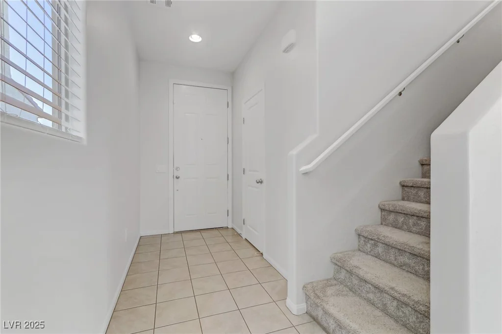 5612 Hill Cliff, North Las Vegas, NV 89031