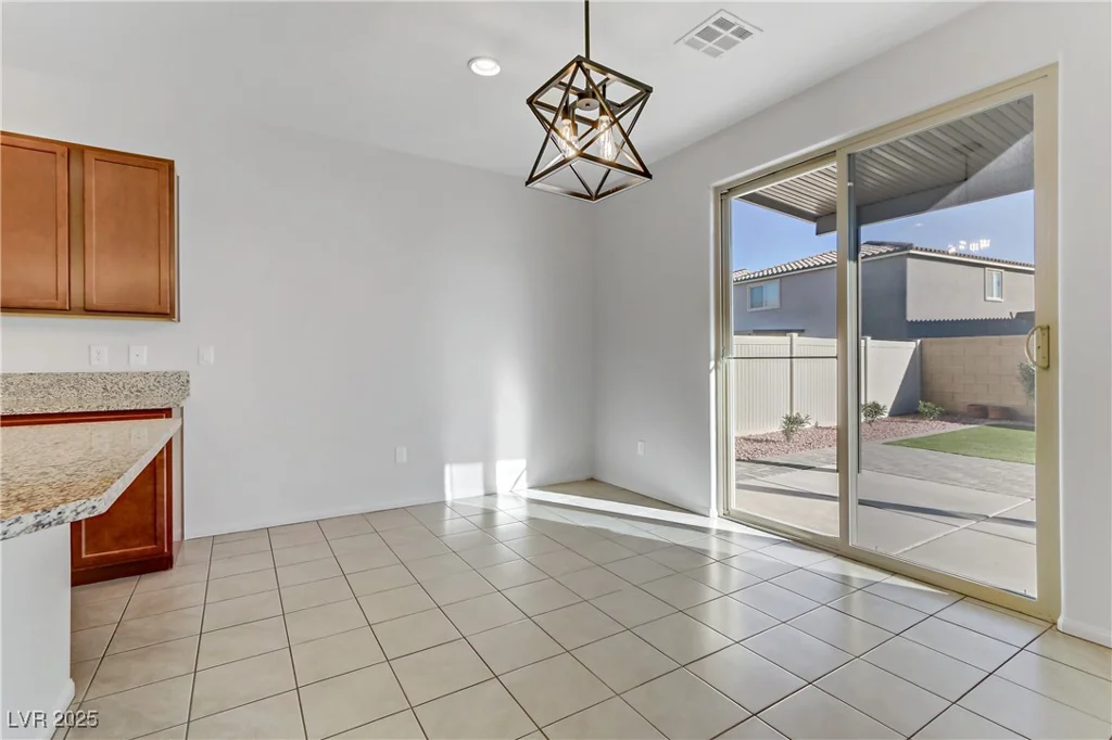 5612 Hill Cliff, North Las Vegas, NV 89031