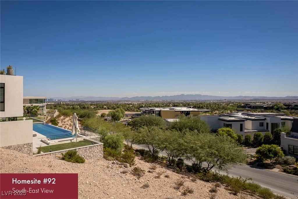 10931 Stardust, Las Vegas, NV 89135