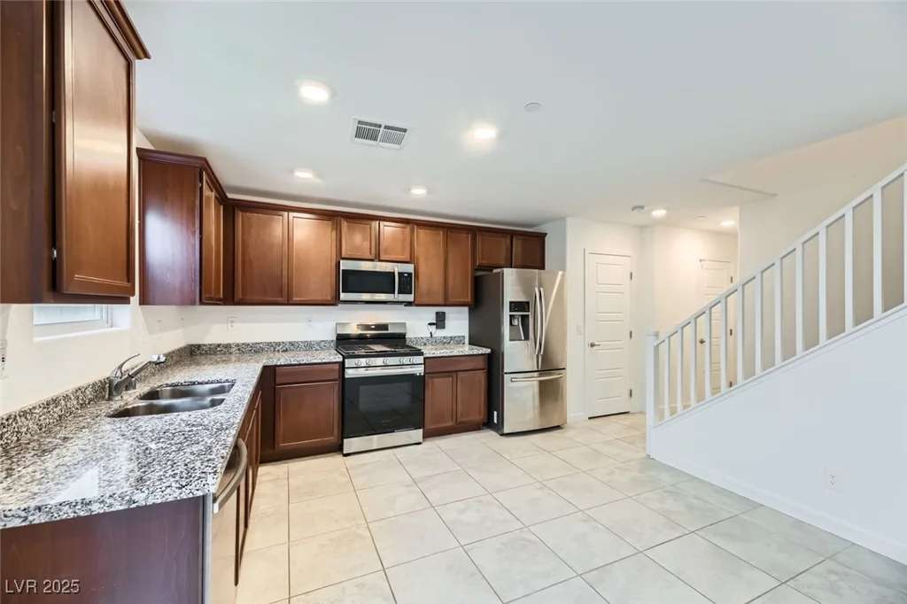 340 Silva, Henderson, NV 89011