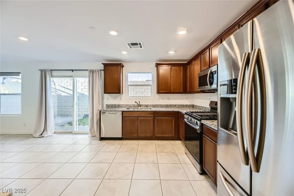340 Silva, Henderson, NV 89011