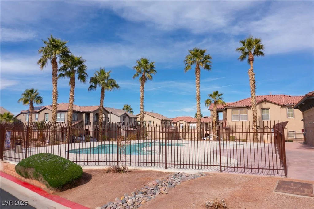1158 Safari Creek, Henderson, NV 89002