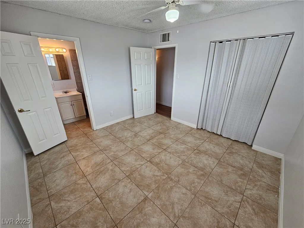 2208 Washington, Las Vegas, NV 89106