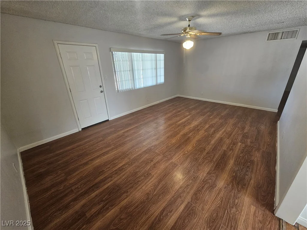 2208 Washington, Las Vegas, NV 89106