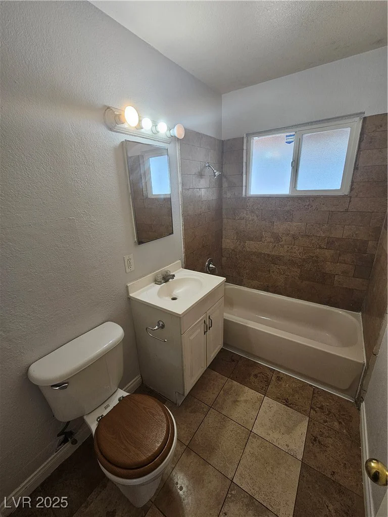 2208 Washington, Las Vegas, NV 89106