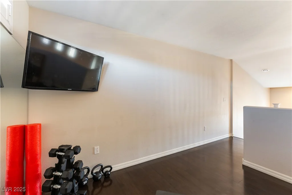 1511 Plaza Centre, Las Vegas, NV 89135