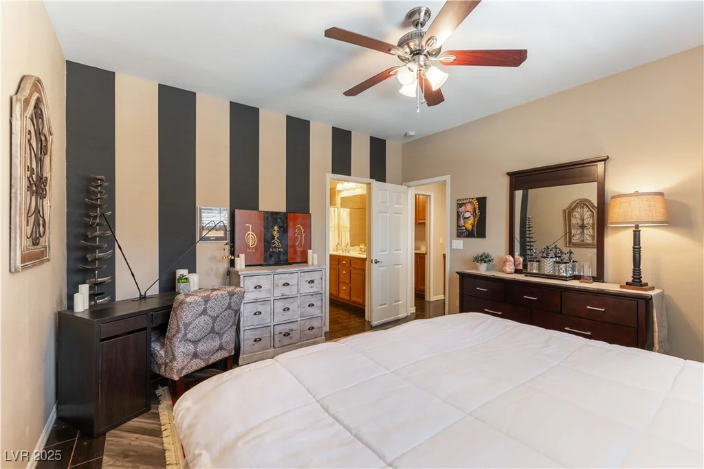 1511 Plaza Centre, Las Vegas, NV 89135