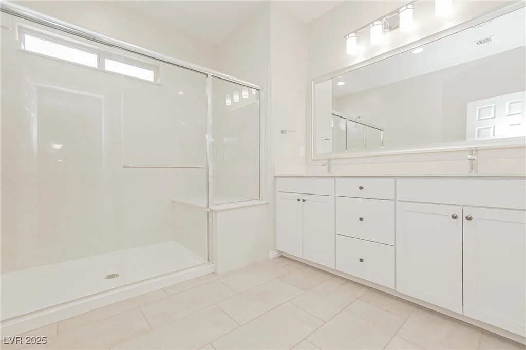 10718 Glowing Dawn, Las Vegas, NV 89135