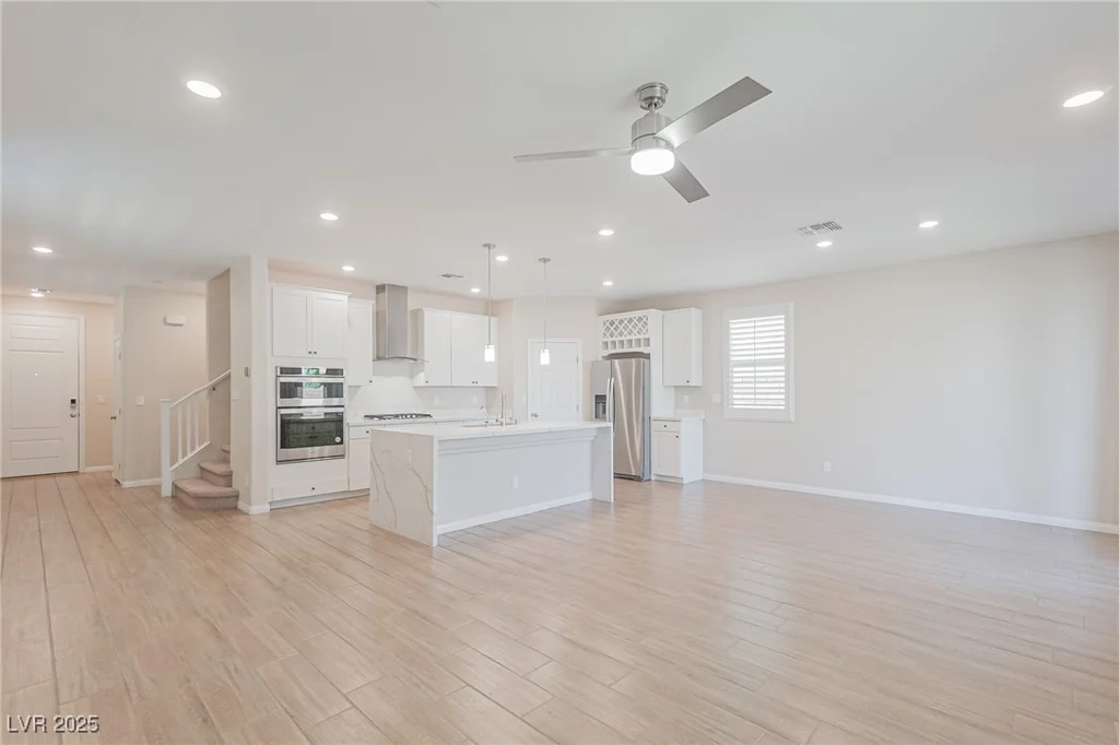 10718 Glowing Dawn, Las Vegas, NV 89135
