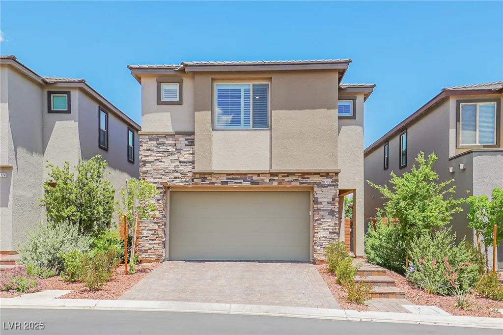 10718 Glowing Dawn, Las Vegas, NV 89135