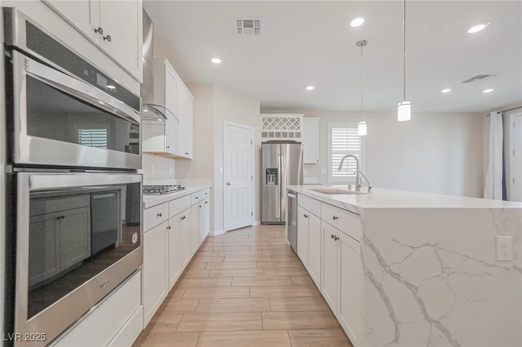 10718 Glowing Dawn, Las Vegas, NV 89135