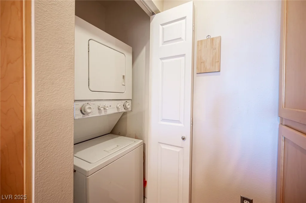 79 Agate, Las Vegas, NV 89123