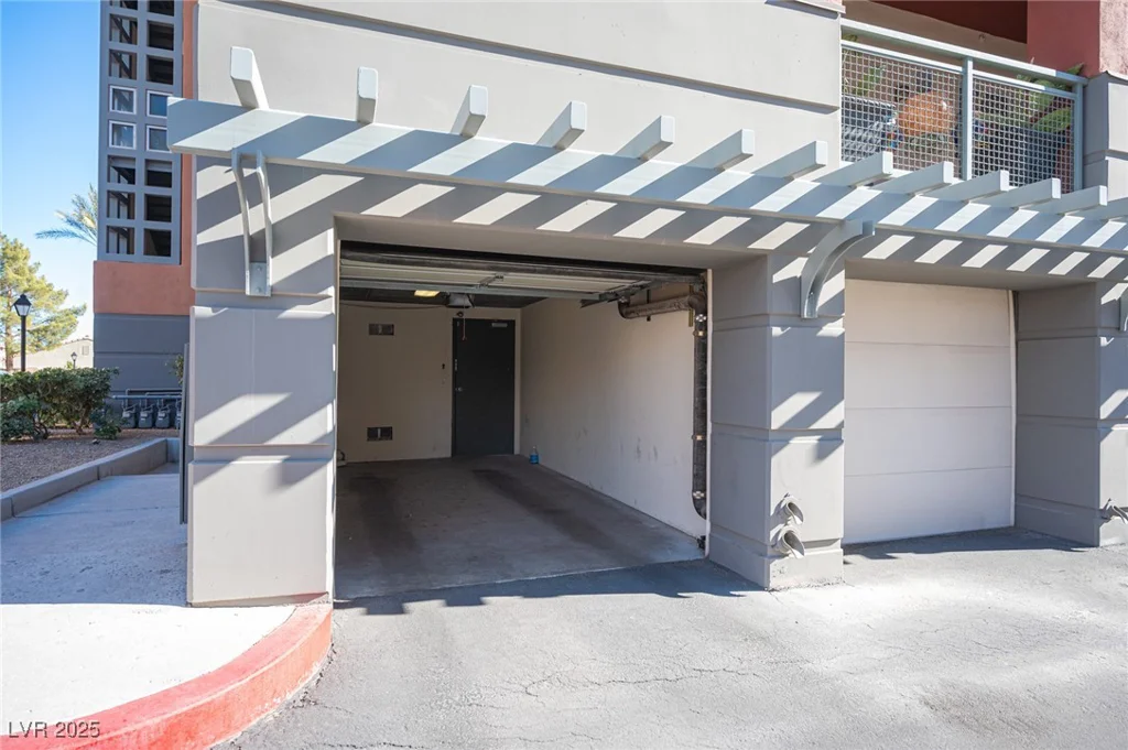 79 Agate, Las Vegas, NV 89123