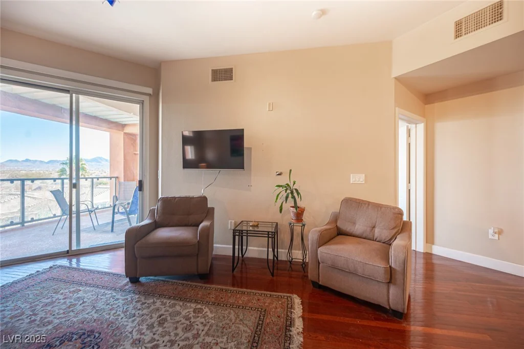 79 Agate, Las Vegas, NV 89123