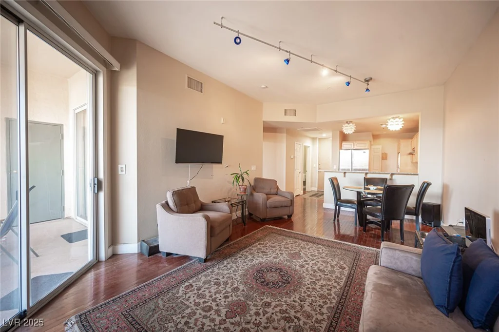 79 Agate, Las Vegas, NV 89123