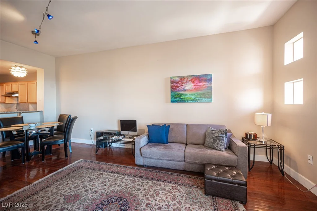 79 Agate, Las Vegas, NV 89123
