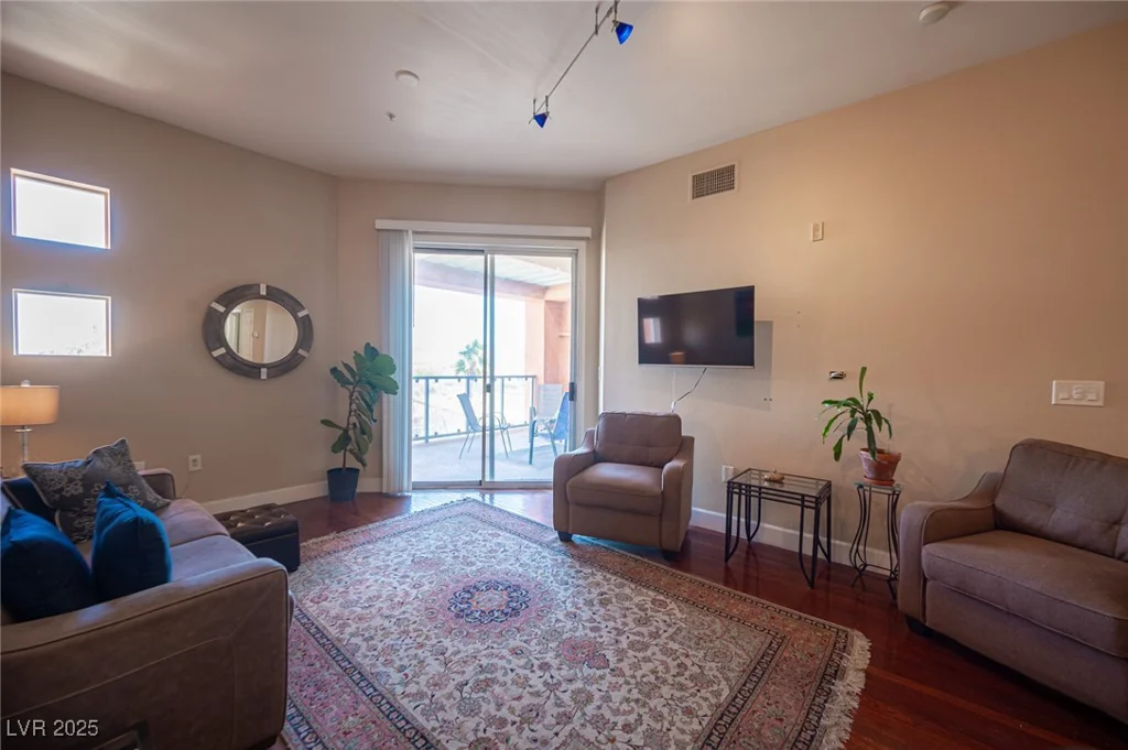 79 Agate, Las Vegas, NV 89123