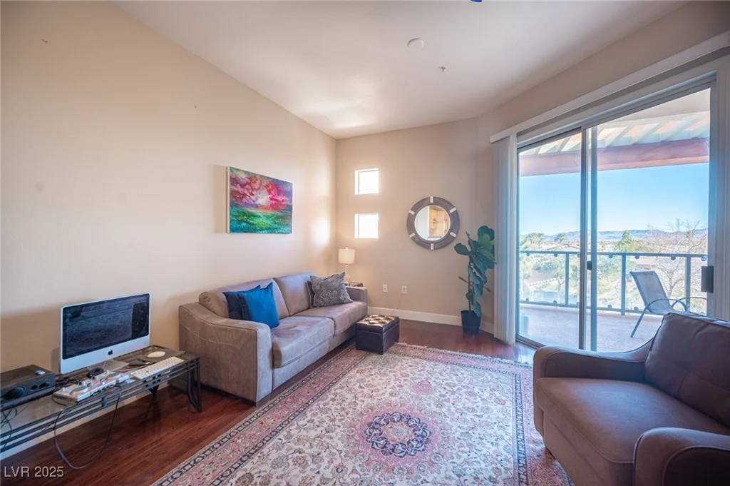 79 Agate, Las Vegas, NV 89123