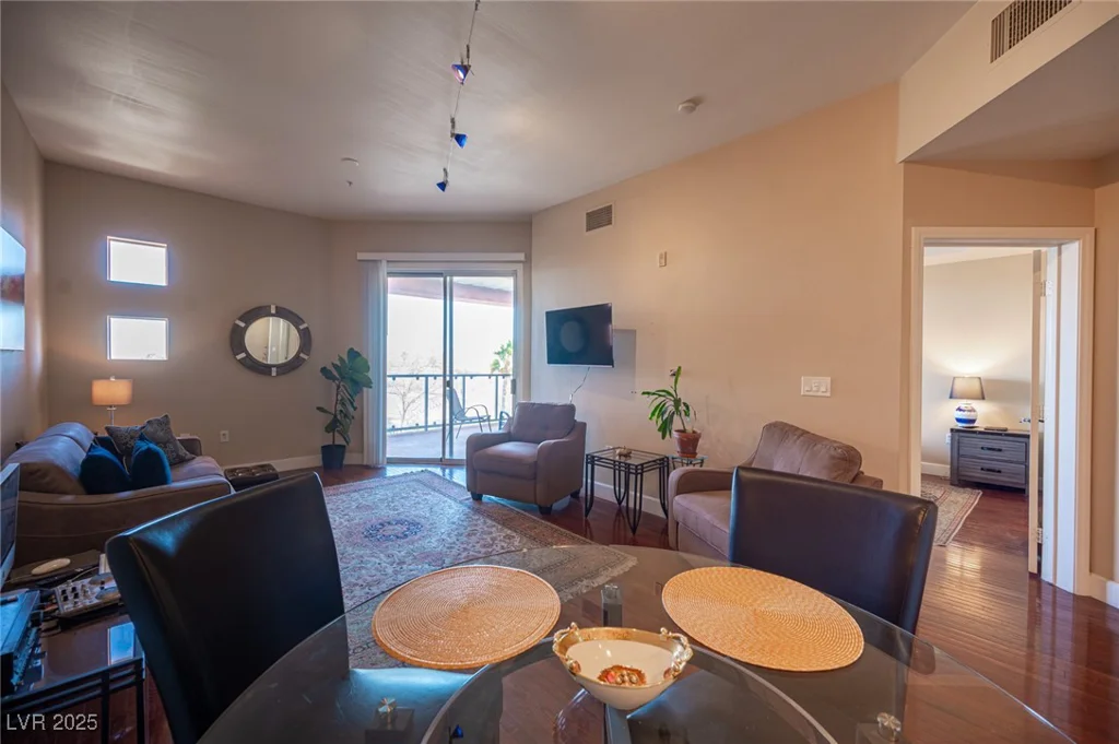 79 Agate, Las Vegas, NV 89123