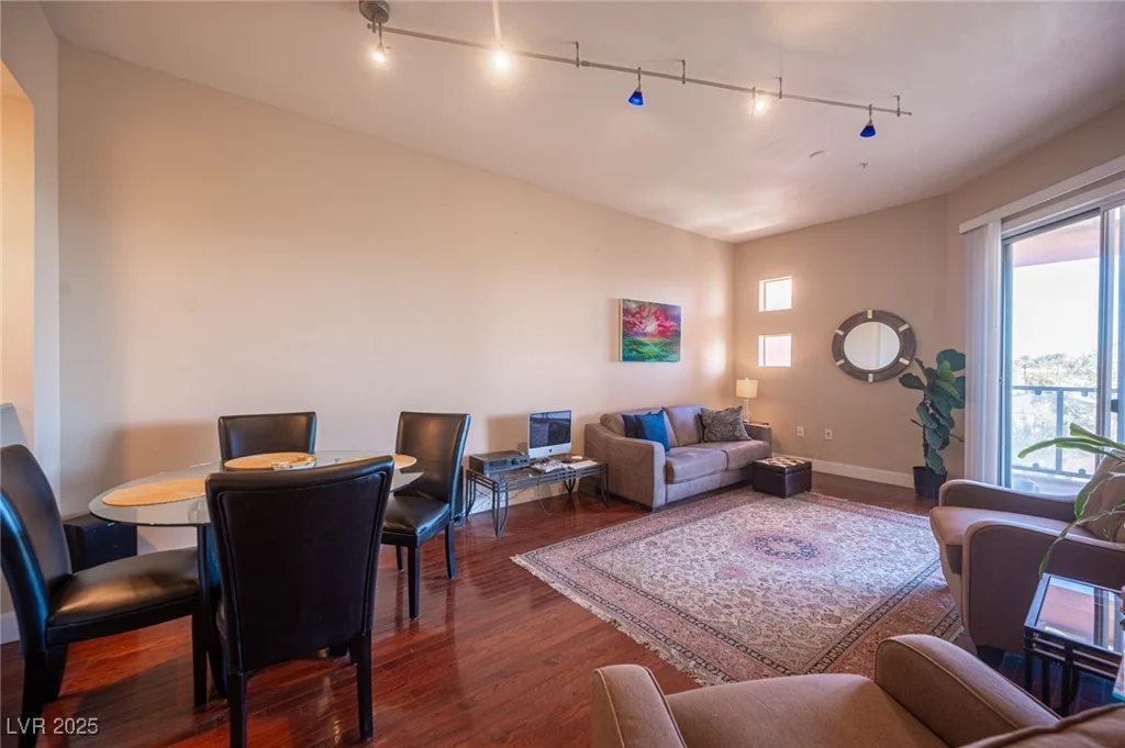 79 Agate, Las Vegas, NV 89123