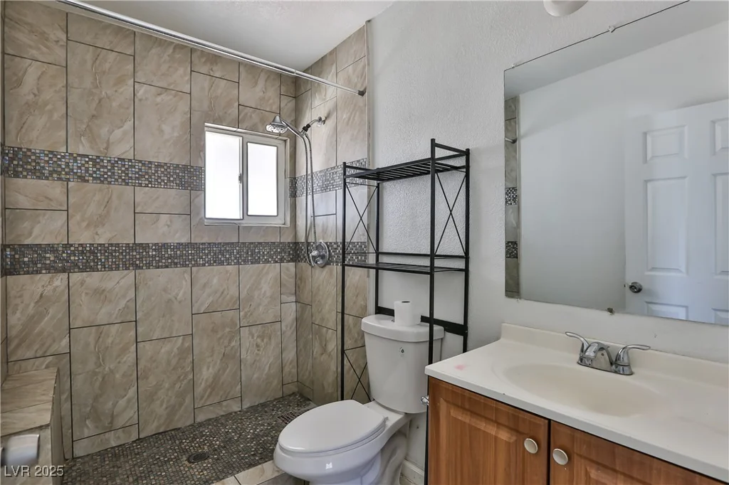 1605 OAKWOOD, North Las Vegas, NV 89030