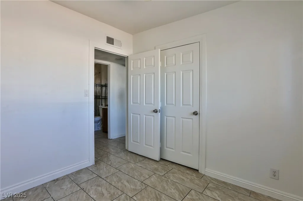 1605 OAKWOOD, North Las Vegas, NV 89030