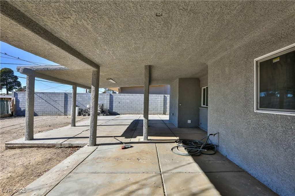 1605 OAKWOOD, North Las Vegas, NV 89030