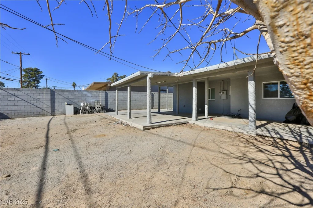 1605 OAKWOOD, North Las Vegas, NV 89030