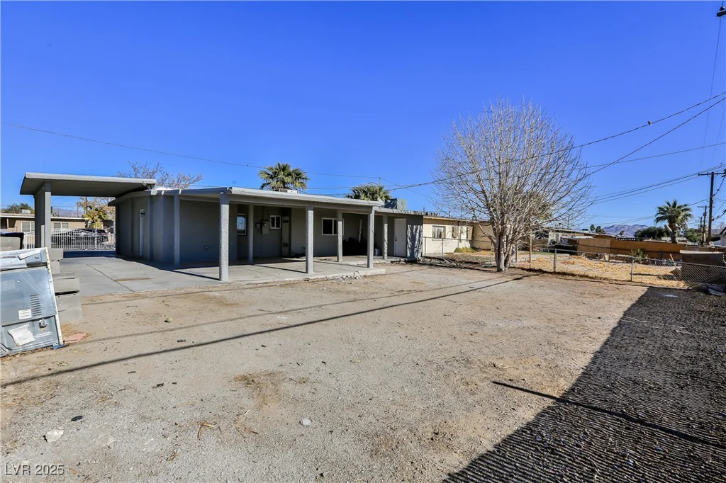 1605 OAKWOOD, North Las Vegas, NV 89030