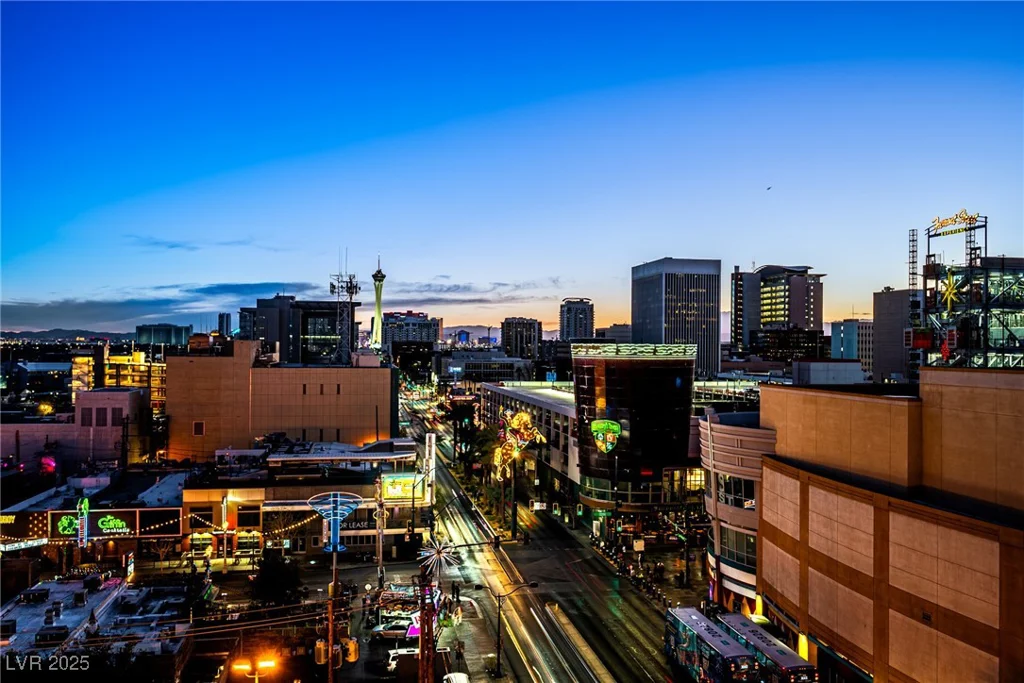 150 Las Vegas, Las Vegas, NV 89101