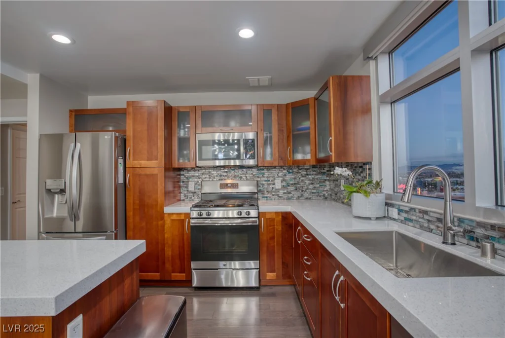 150 Las Vegas, Las Vegas, NV 89101