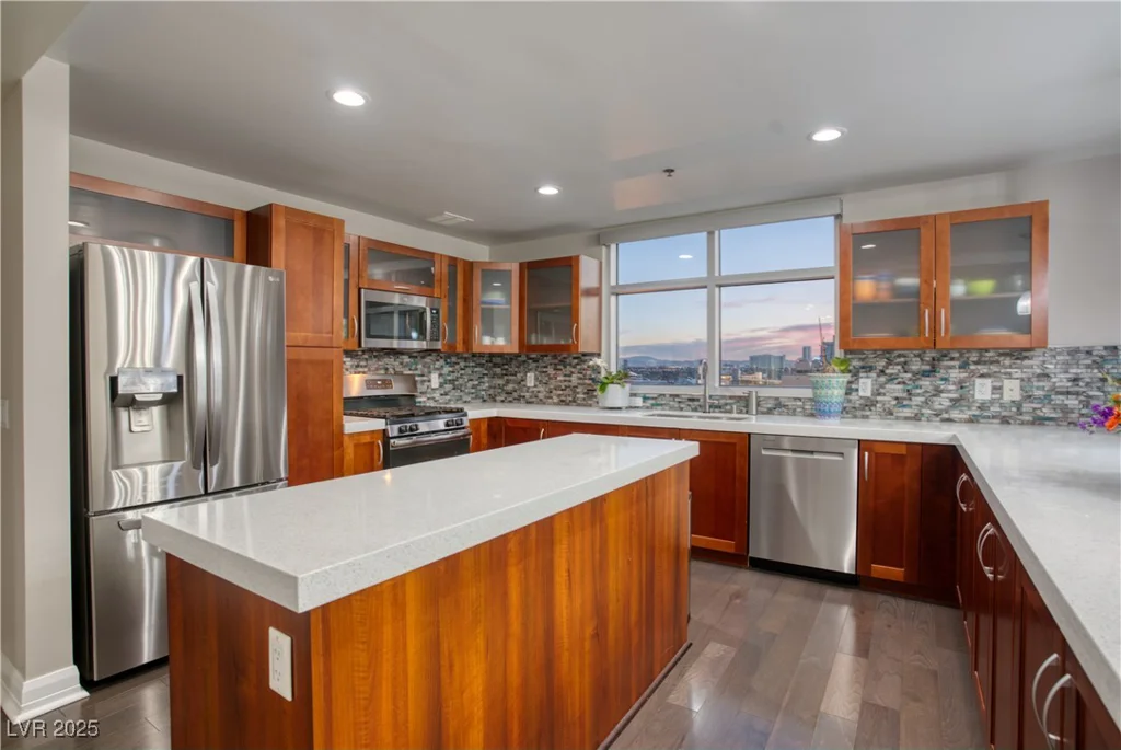 150 Las Vegas, Las Vegas, NV 89101