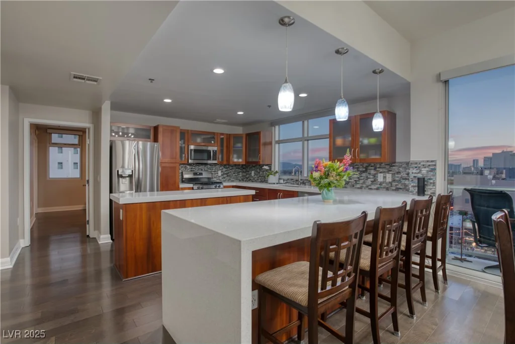 150 Las Vegas, Las Vegas, NV 89101