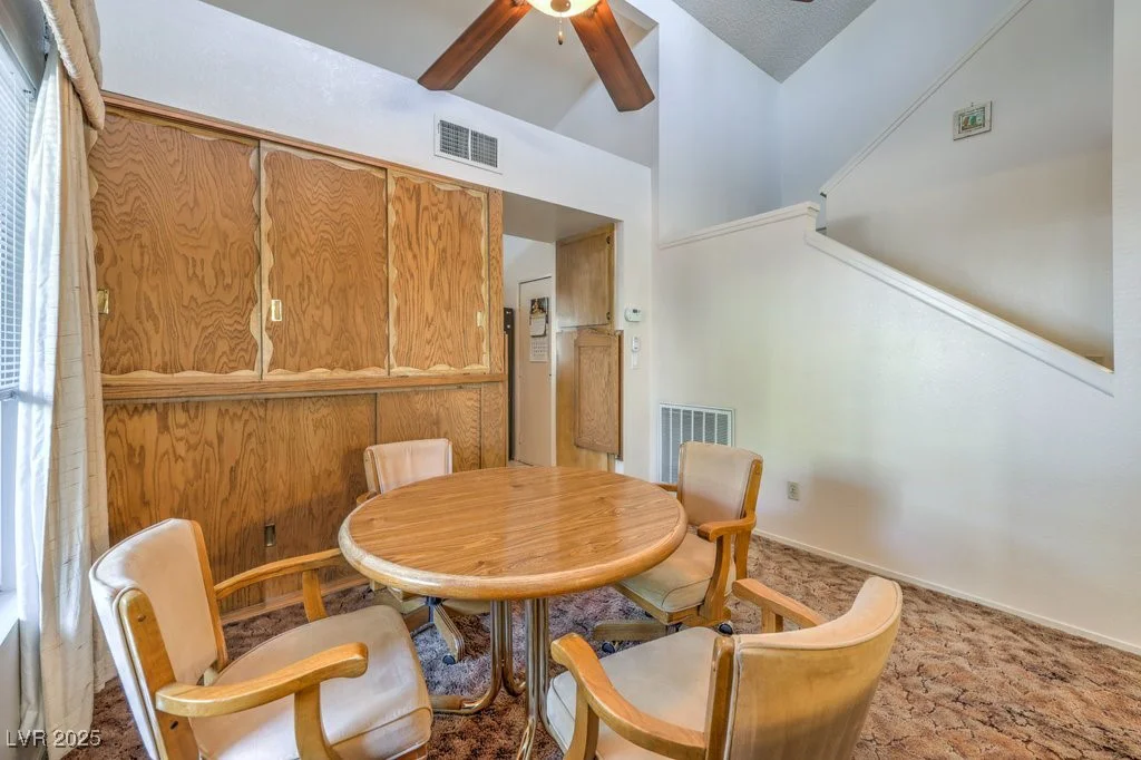 5655 Vineyard, Las Vegas, NV 89110
