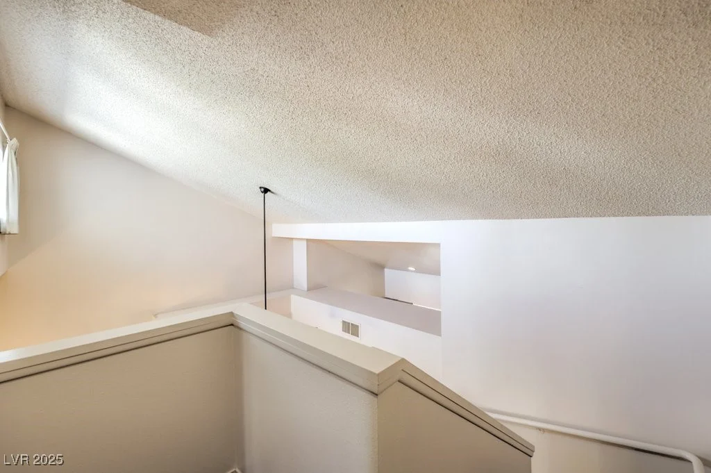 5655 Vineyard, Las Vegas, NV 89110