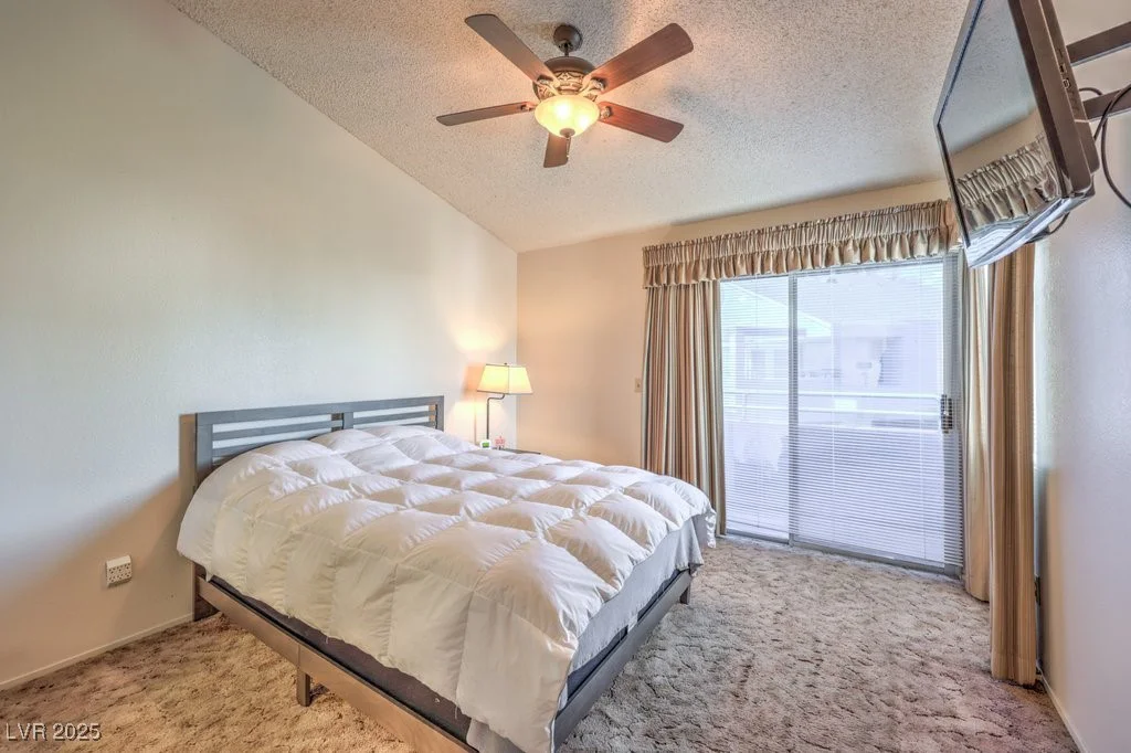5655 Vineyard, Las Vegas, NV 89110