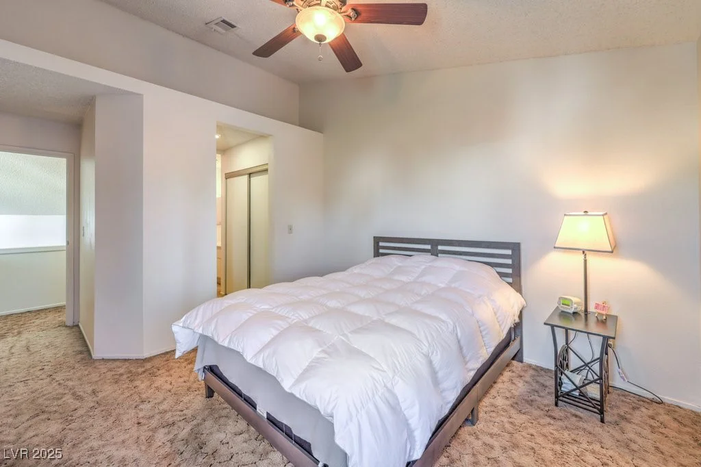 5655 Vineyard, Las Vegas, NV 89110