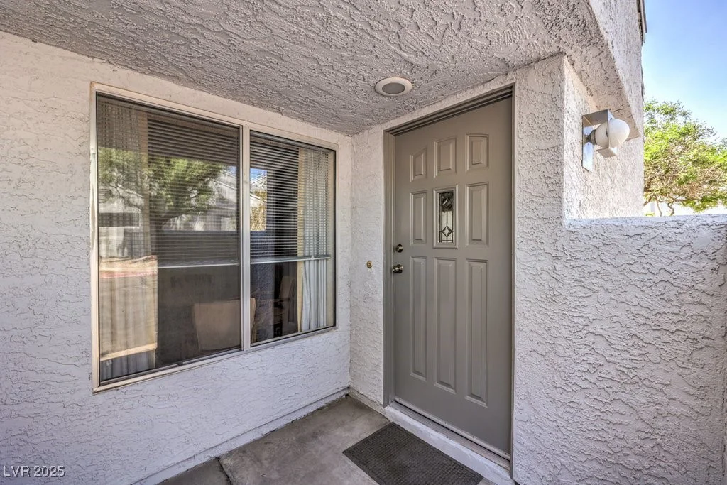 5655 Vineyard, Las Vegas, NV 89110