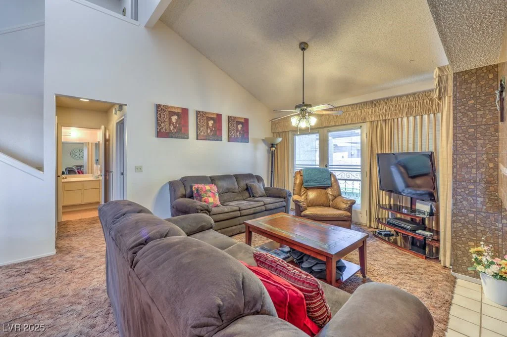 5655 Vineyard, Las Vegas, NV 89110