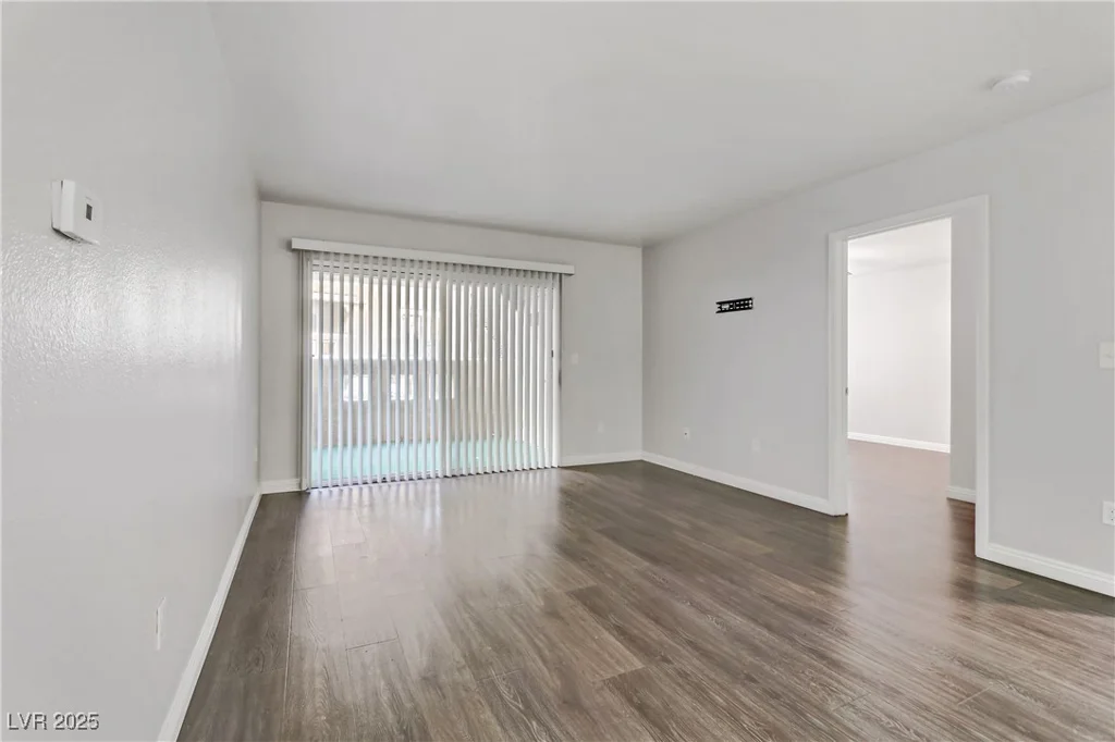 1900 High Valley, Las Vegas, NV 89128