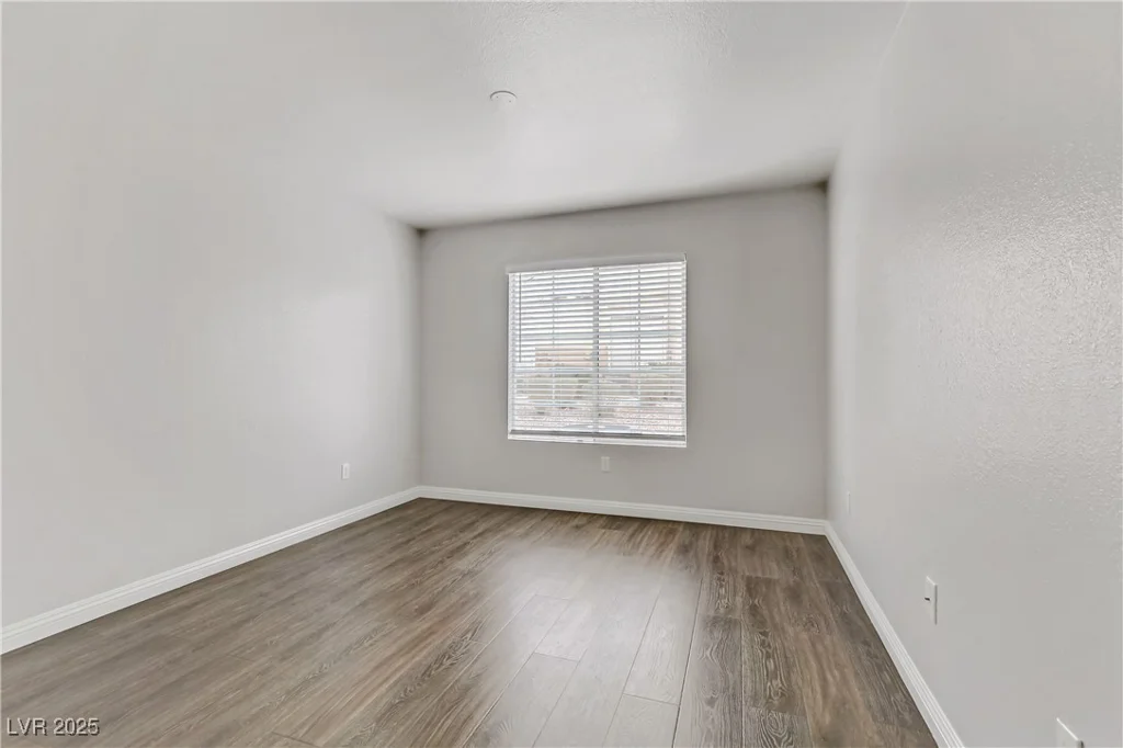 1900 High Valley, Las Vegas, NV 89128