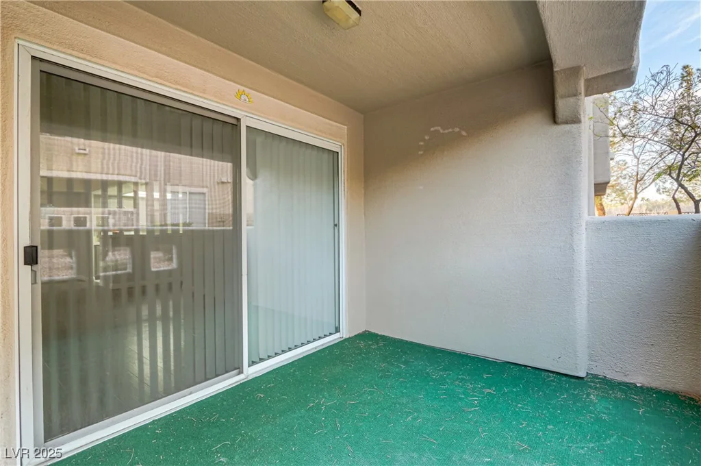 1900 High Valley, Las Vegas, NV 89128