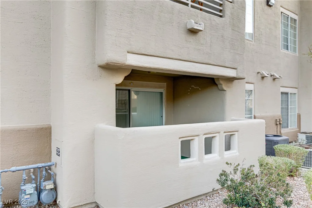 1900 High Valley, Las Vegas, NV 89128