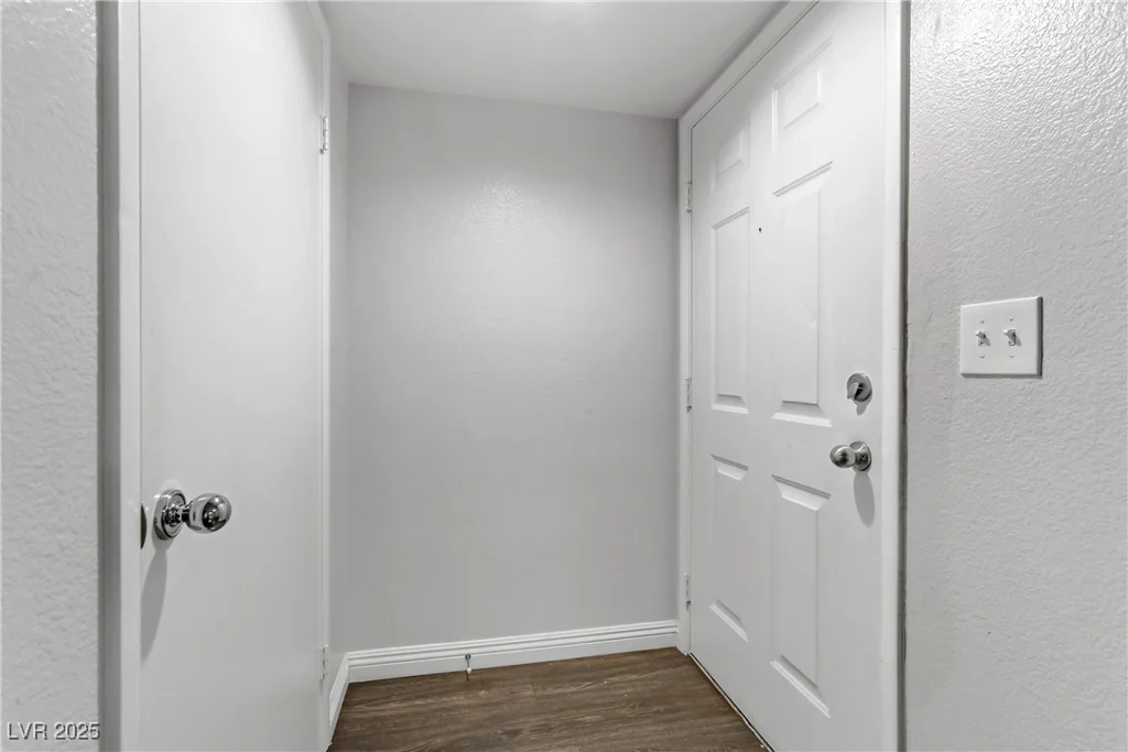 1900 High Valley, Las Vegas, NV 89128
