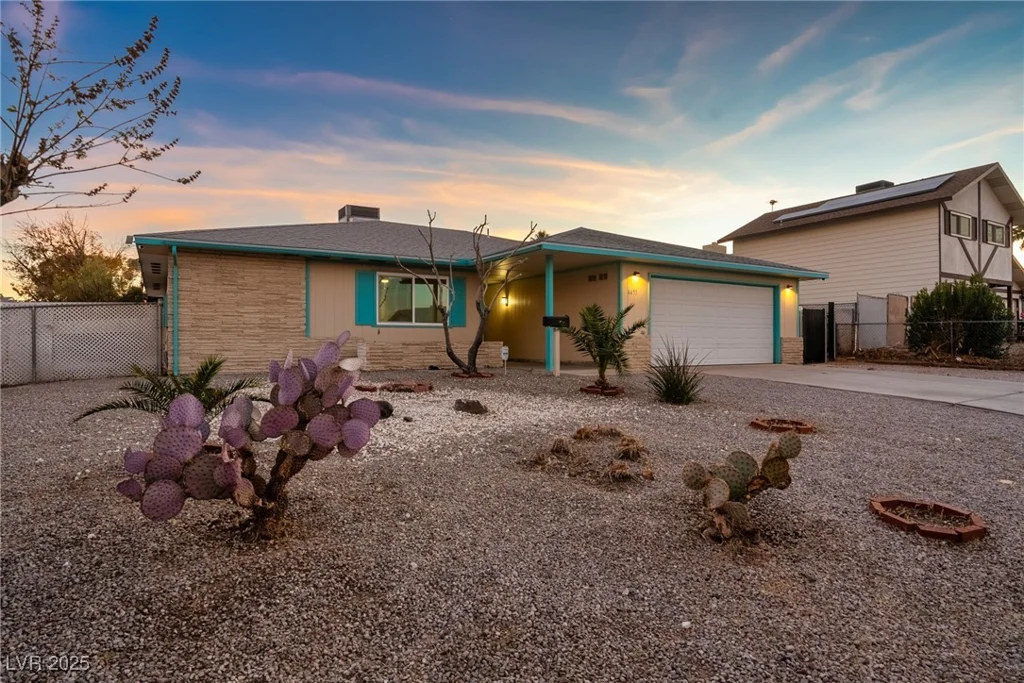 4475 El Carnal, Las Vegas, NV 89121