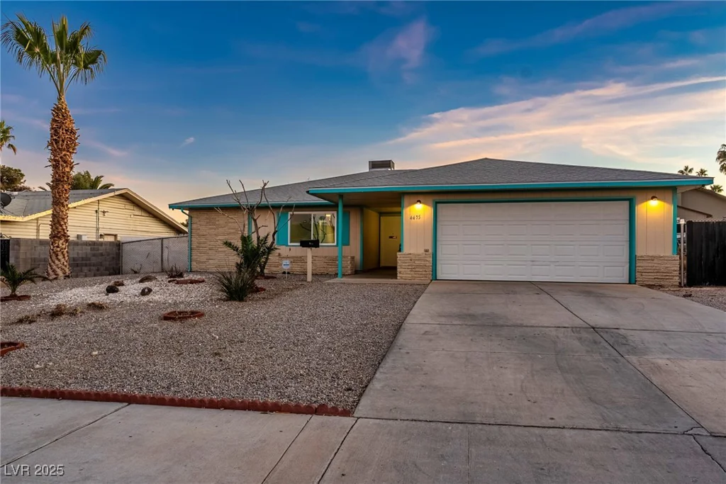 4475 El Carnal, Las Vegas, NV 89121