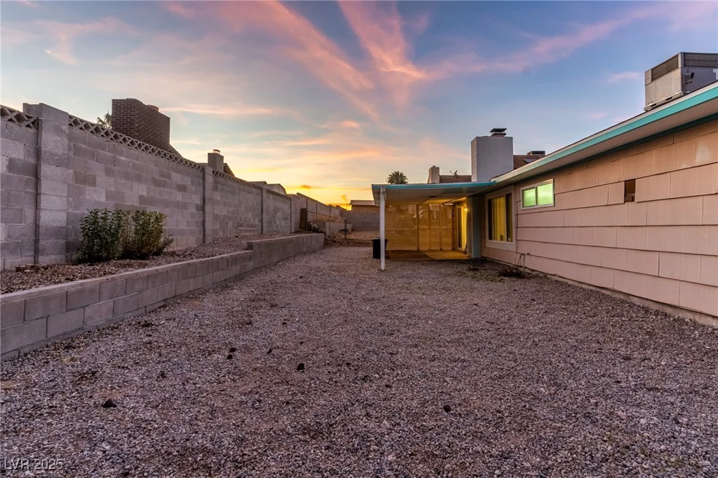 4475 El Carnal, Las Vegas, NV 89121