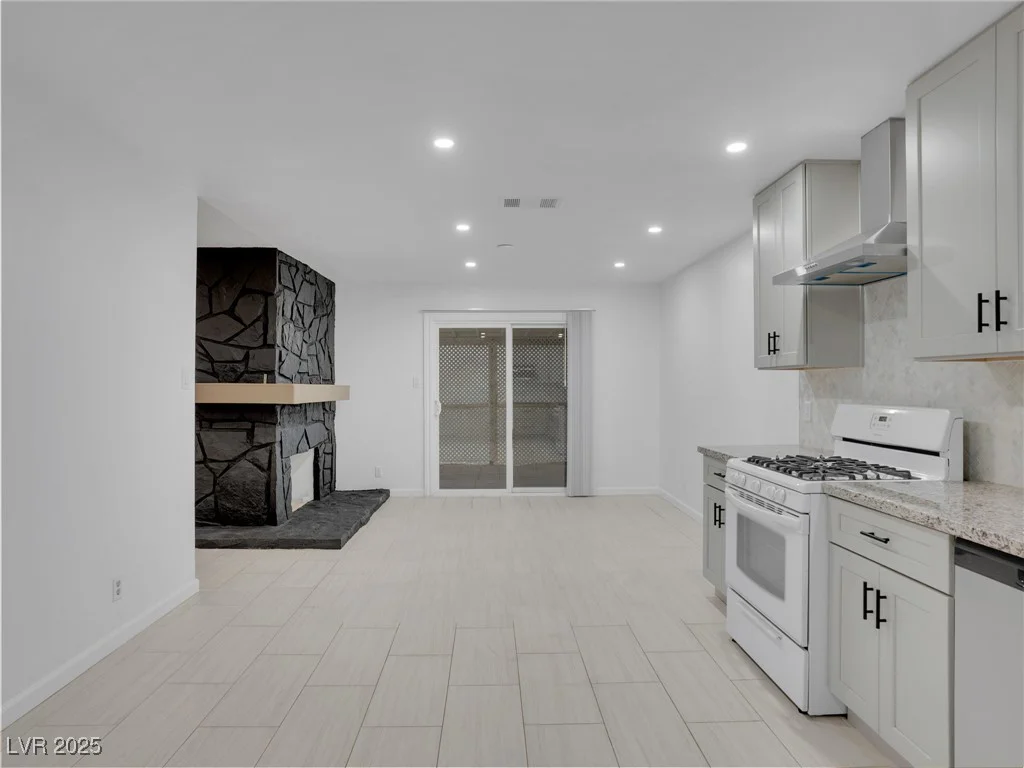 4475 El Carnal, Las Vegas, NV 89121