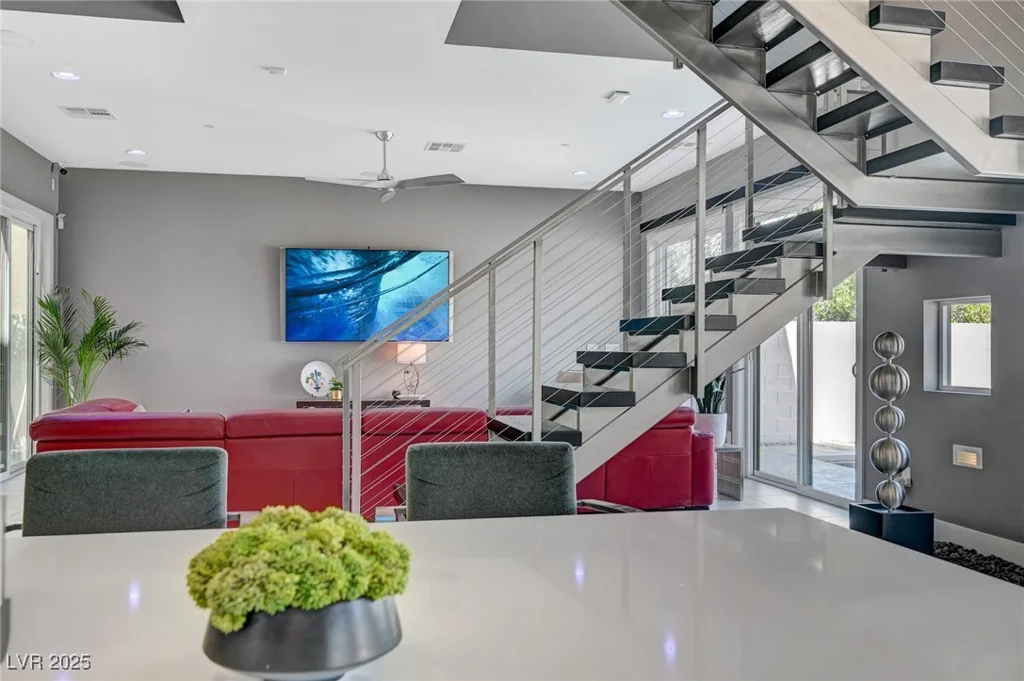 232 Errogie, Henderson, NV 89012
